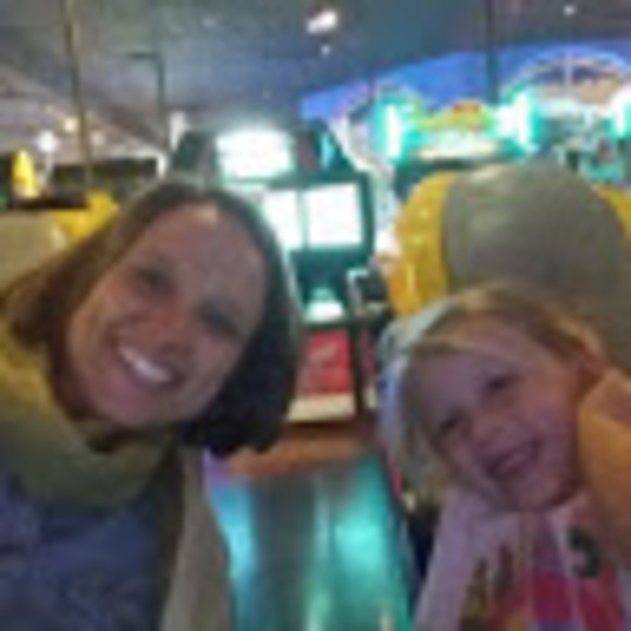 Meet your Posher, Candace - Picture 1 of 1